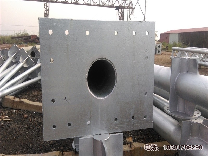 懸臂標(biāo)志桿加勁法蘭盤(pán)